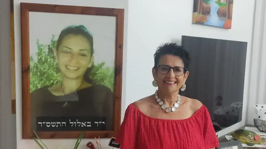 שרה מלכה