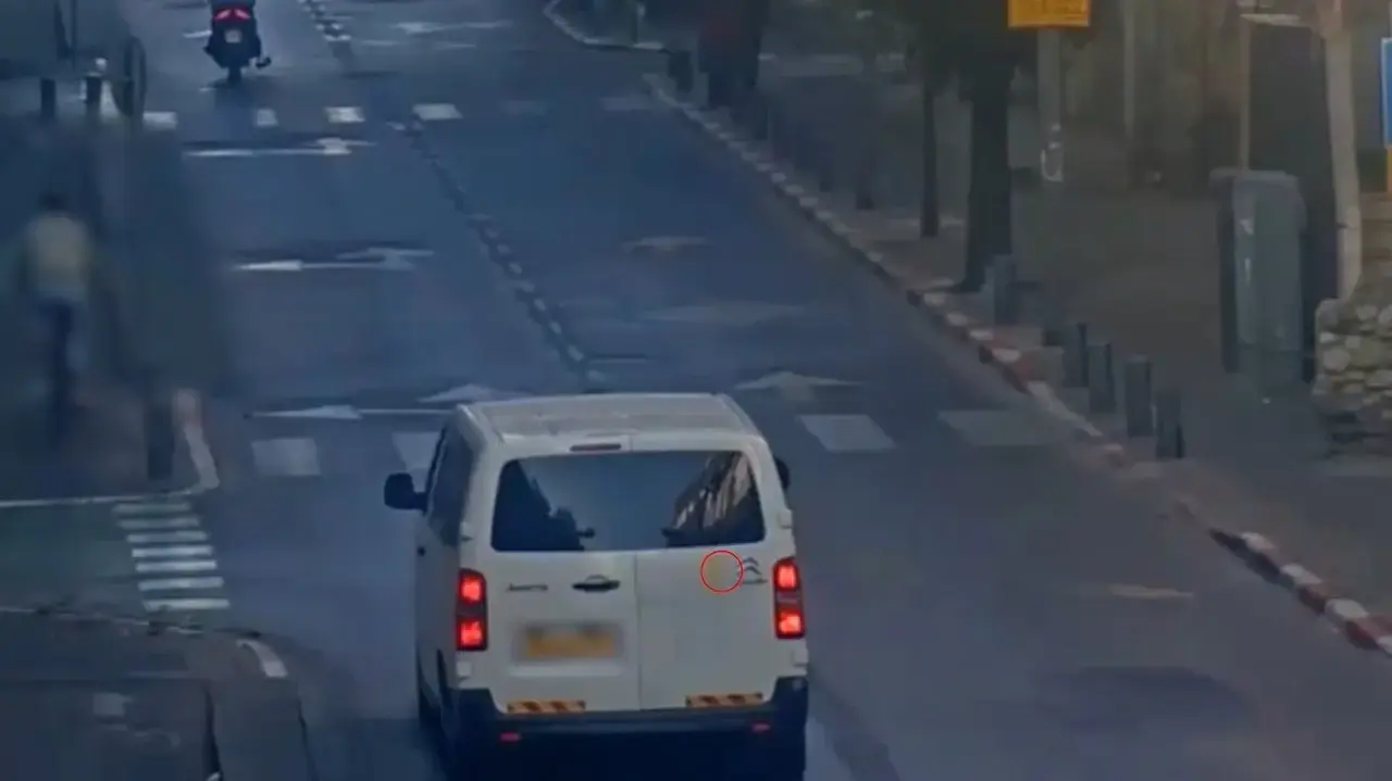 מסלול נסיעתו של רכב המסיע את מחבל לאזור בו בוצע פיגוע, מקוה ישראל  בתל אביב