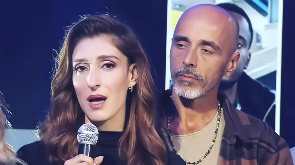 שני כהן, אלי פיניש, "ארץ נהדרת"