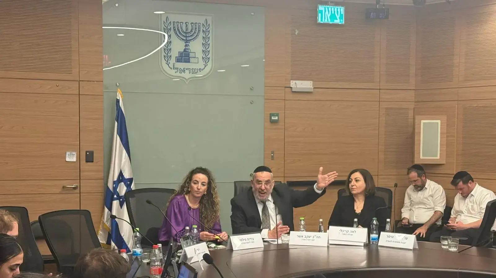 יושב ראש השלטון המקומי חיים ביבס בוועדת הפנים בכנסת