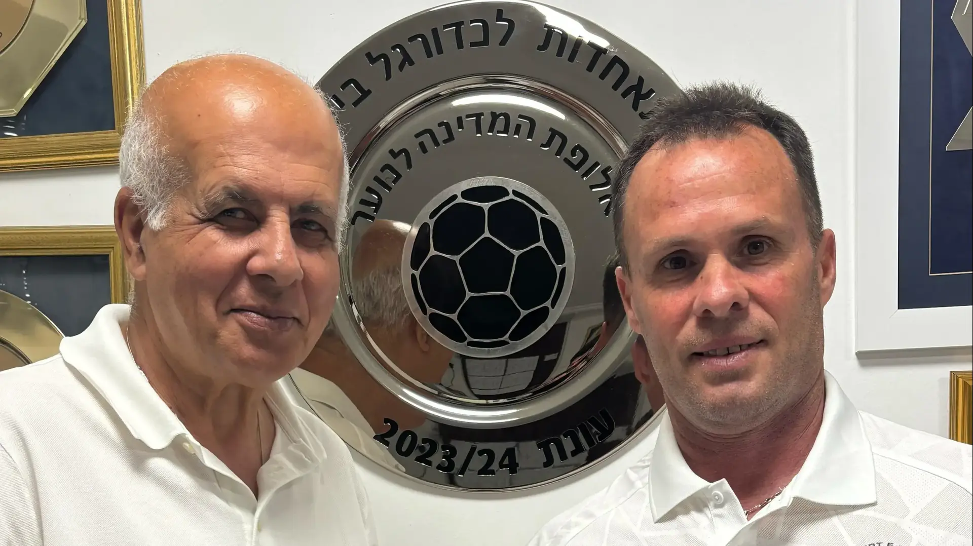 נועם שוהם, מאמן מכבי פתח תקוה עם אבי לוזון