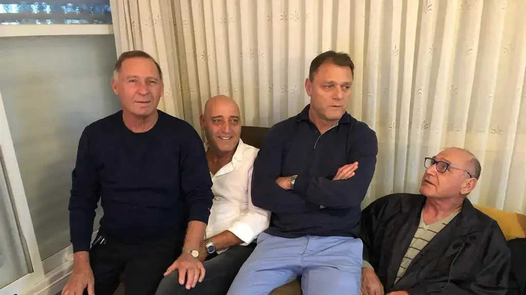 ארבעת האחים לבית דריקס