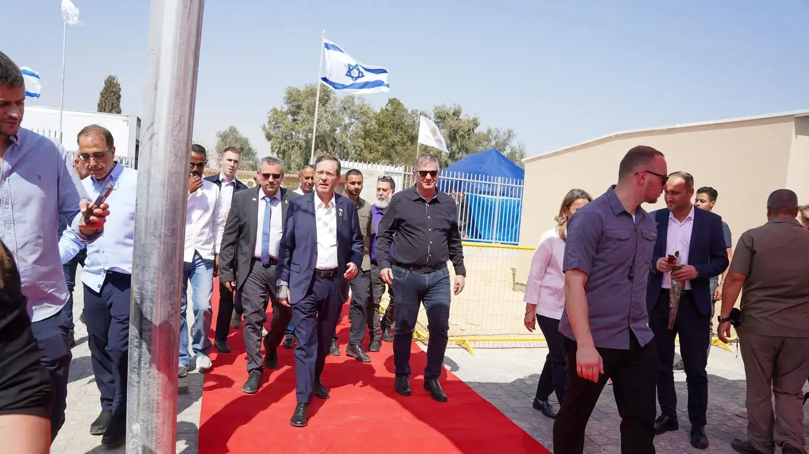 הנשיא הרצוג ושר החינוך קיש באל-פורעה