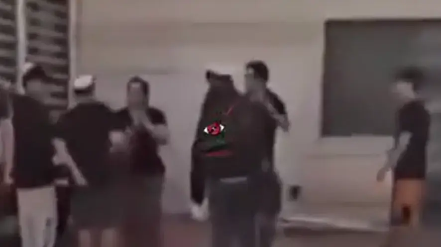 דוכן להנחת תפילין בביה"ס רגר בבאר שבע