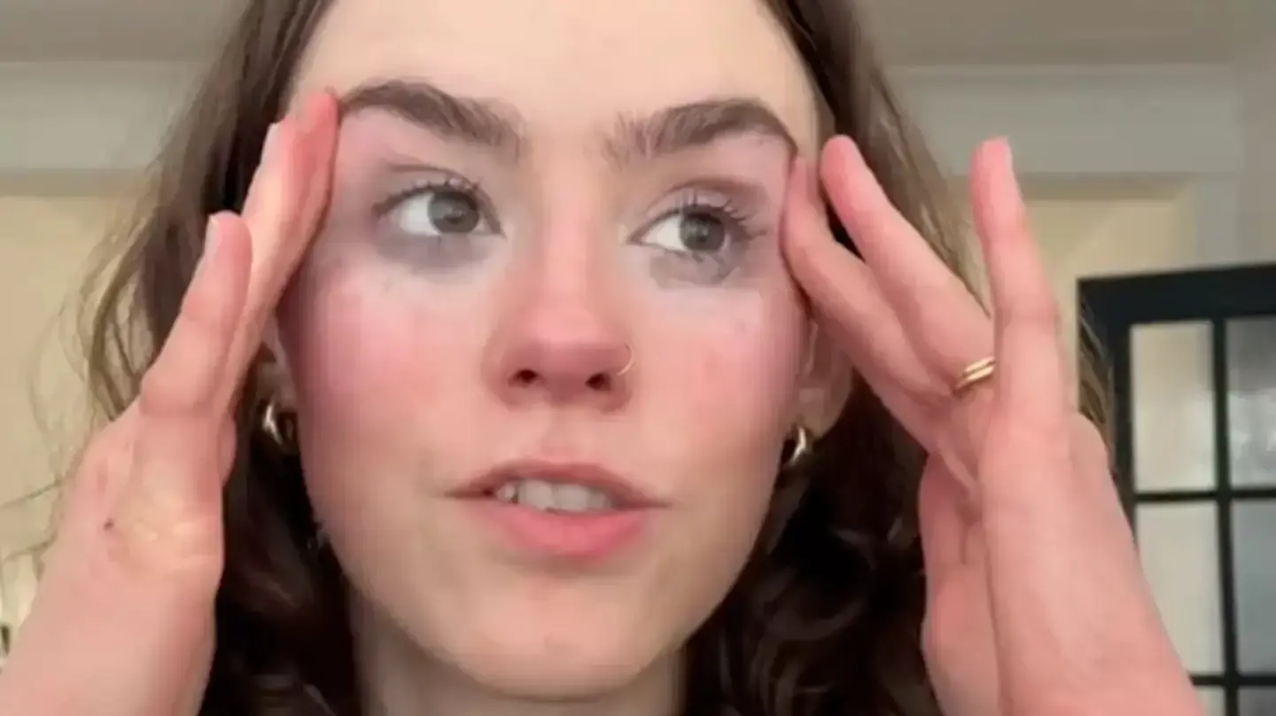 איבדה את כל חסכונותיה בשיחת טלפון אחת