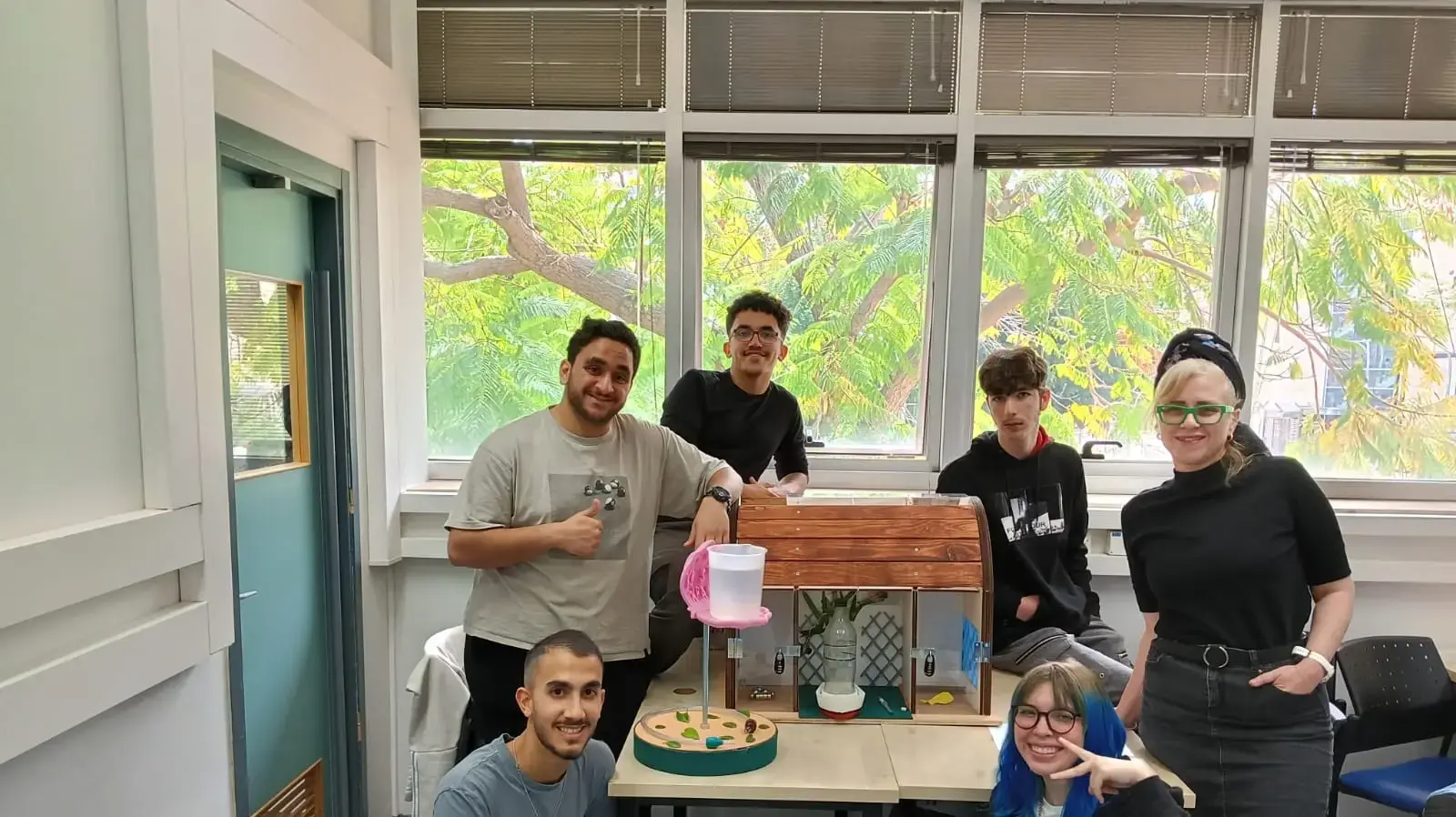 אופקים מובילה בפיזיקה
