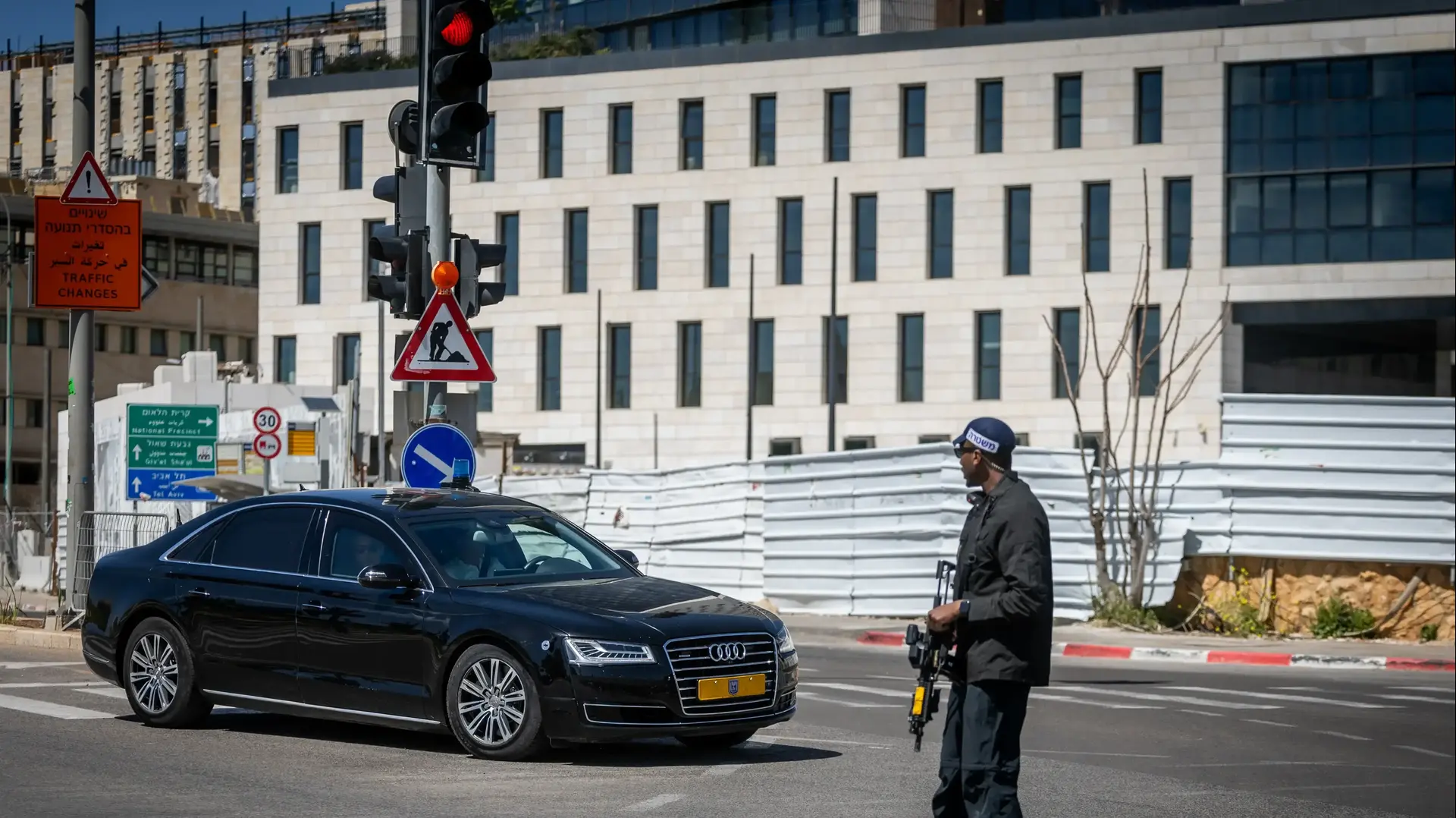 שיירת ראש הממשלה בנימין נתניהו מגיעה למשרד רה"מ, ירושלים, 31 במרץ 2025 שיירת ראש הממשלה בנימין נתניהו מגיעה למשרד רה"מ, ירושלים, 31 במרץ 2025