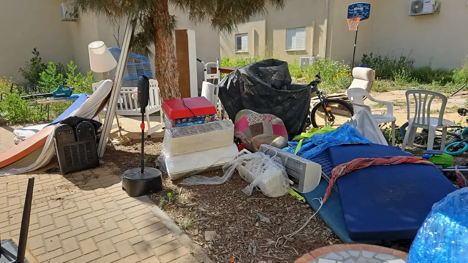 תושבי כרם שלום מתחילים לחזור אל הקיבוץ