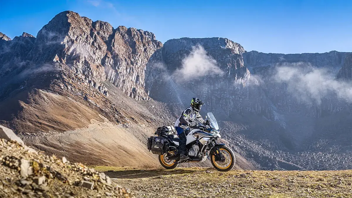 אופנוע אדוונצ'ר CF-MOTO 800MT-X