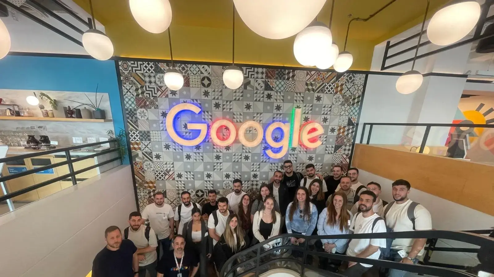 הסטודנטים מSCE מבקרים בgoogle