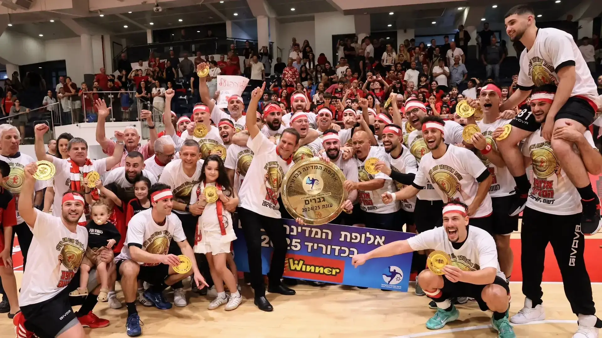 הפועל ראשון לציון חוגגת זכייה באליפות המדינה בכדוריד, 2024/25 הפועל ראשון לציון חוגגת זכייה באליפות המדינה בכדוריד, 2024/25