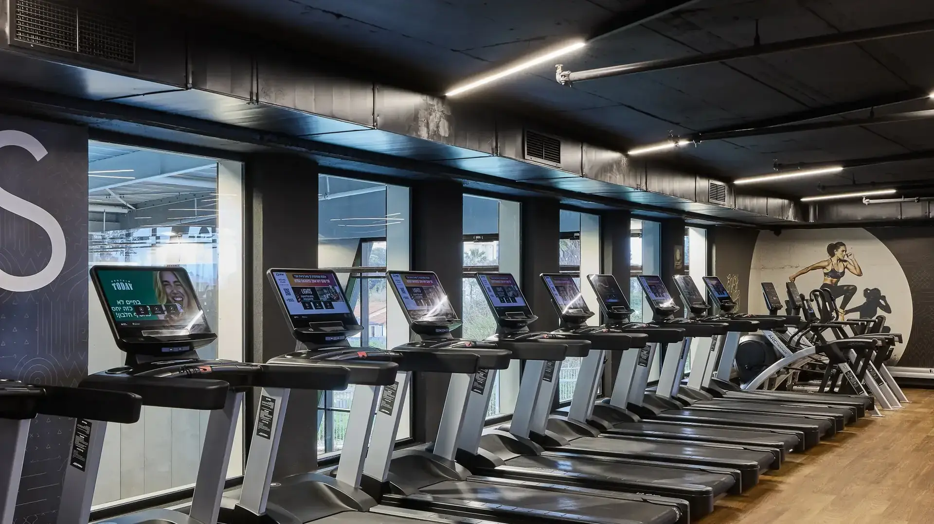 V5 אדריכלים, הולמס פלייס חדרה V5 אדריכלים, הולמס פלייס חדרה