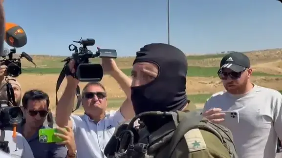 סיור בעקבות הסרט "אין לי ארץ אחרת"