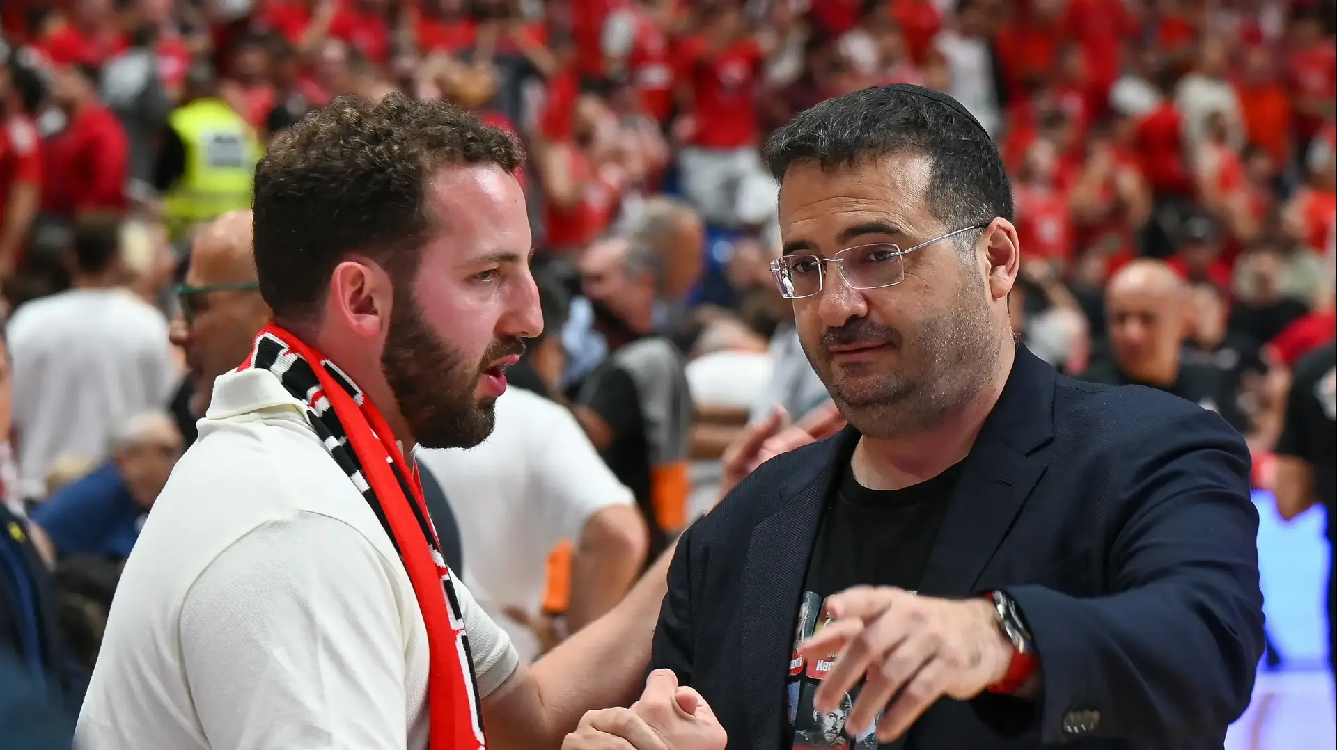 מתן אדלסון, בעלים הפועל ירושלים לצד עופר ינאי, בעלים הפועל תל אביב