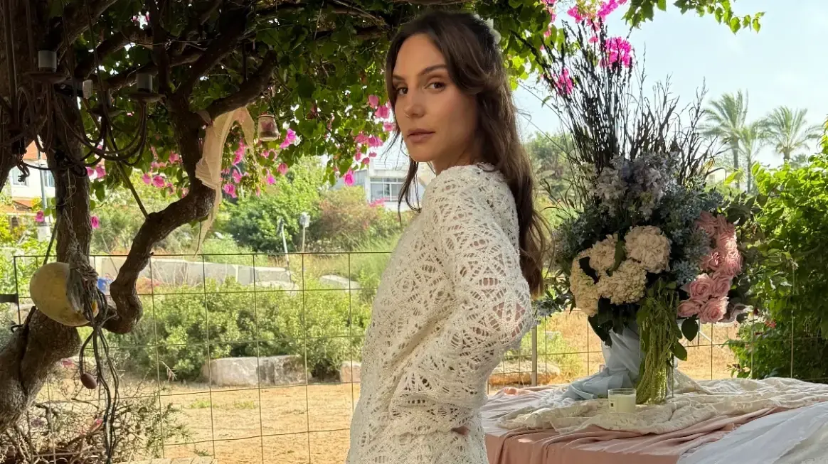 עמית פרקש חוגגת יום הולדת 35 בשמלה של סבינה מוסייב עמית פרקש חוגגת יום הולדת 35 בשמלה של סבינה מוסייב