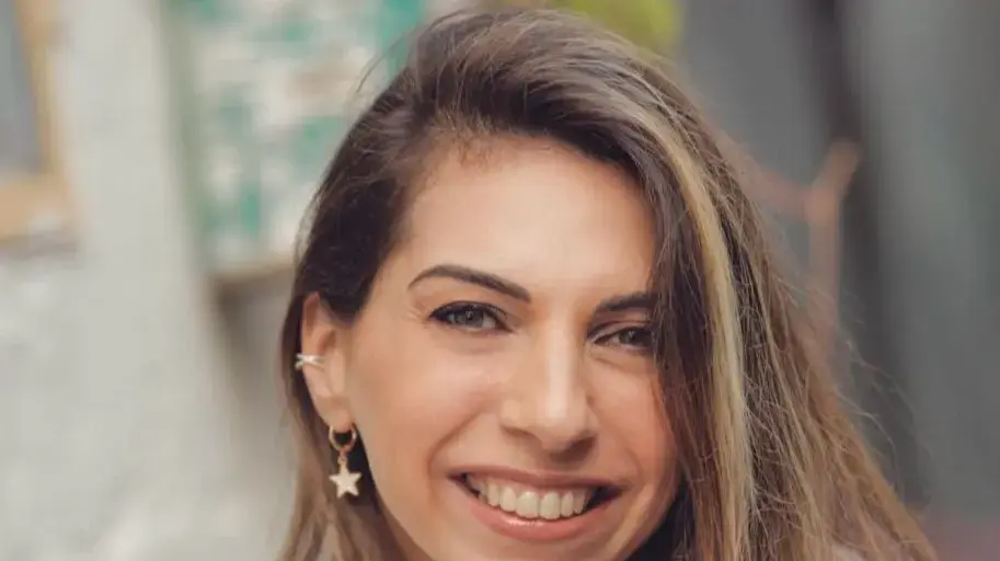 עינת מזרחי.