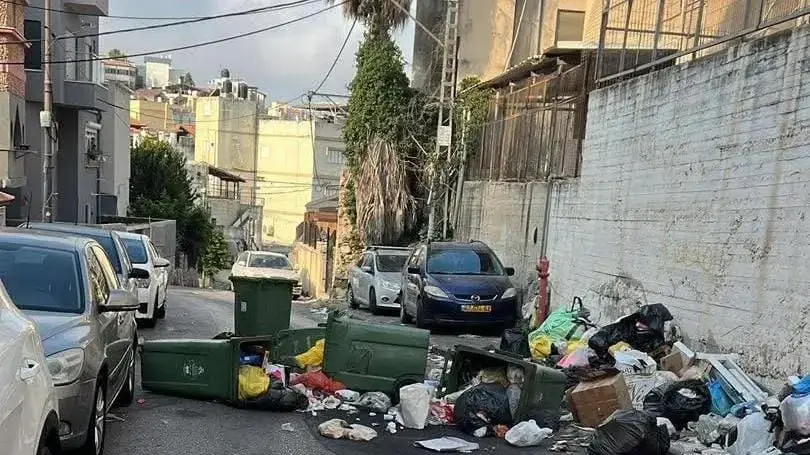 אשפה ברחובות נצרת