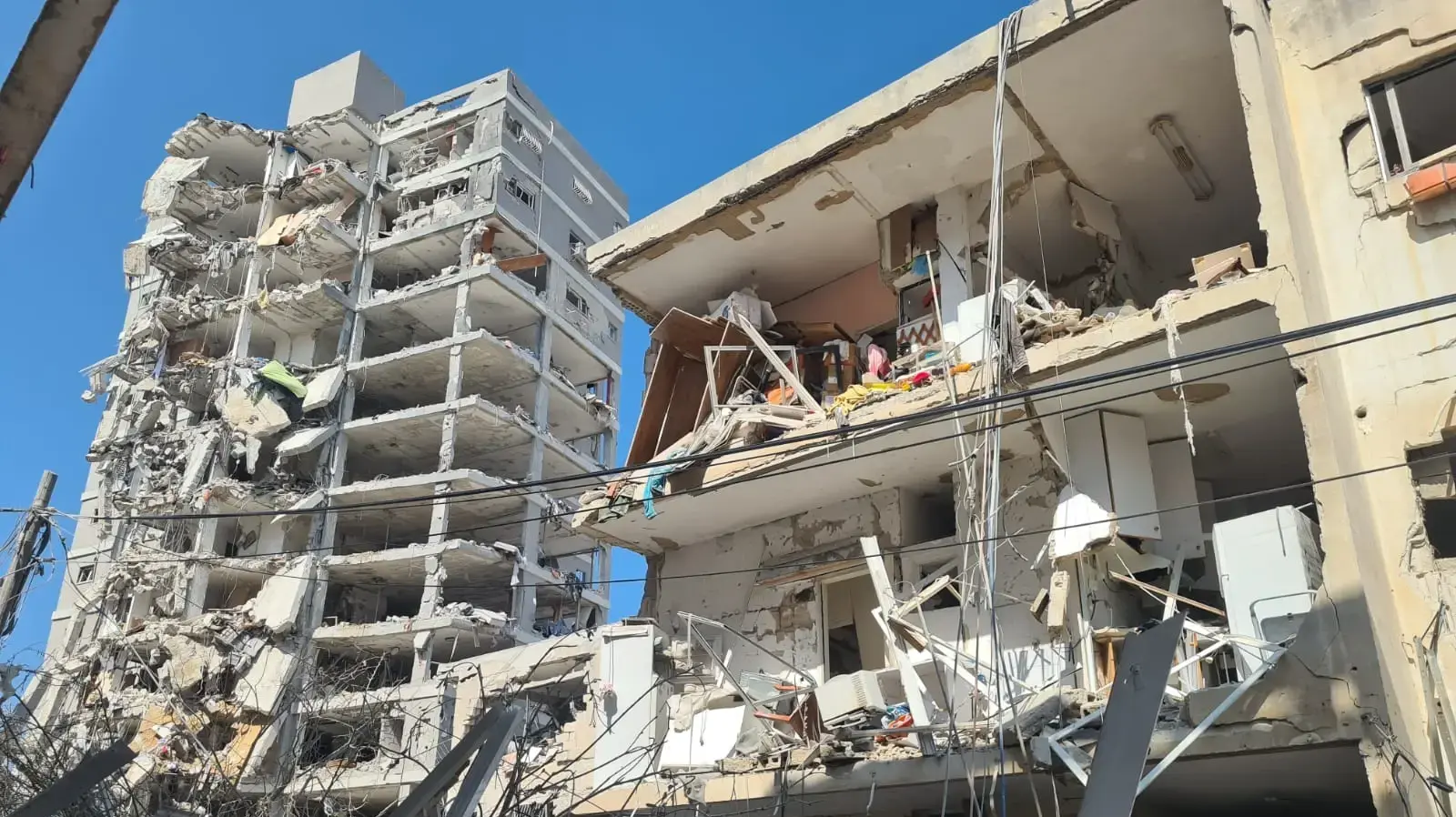 הריסות לאחר התקיפה האיראנית בבת ים. 14 ביוני 2025