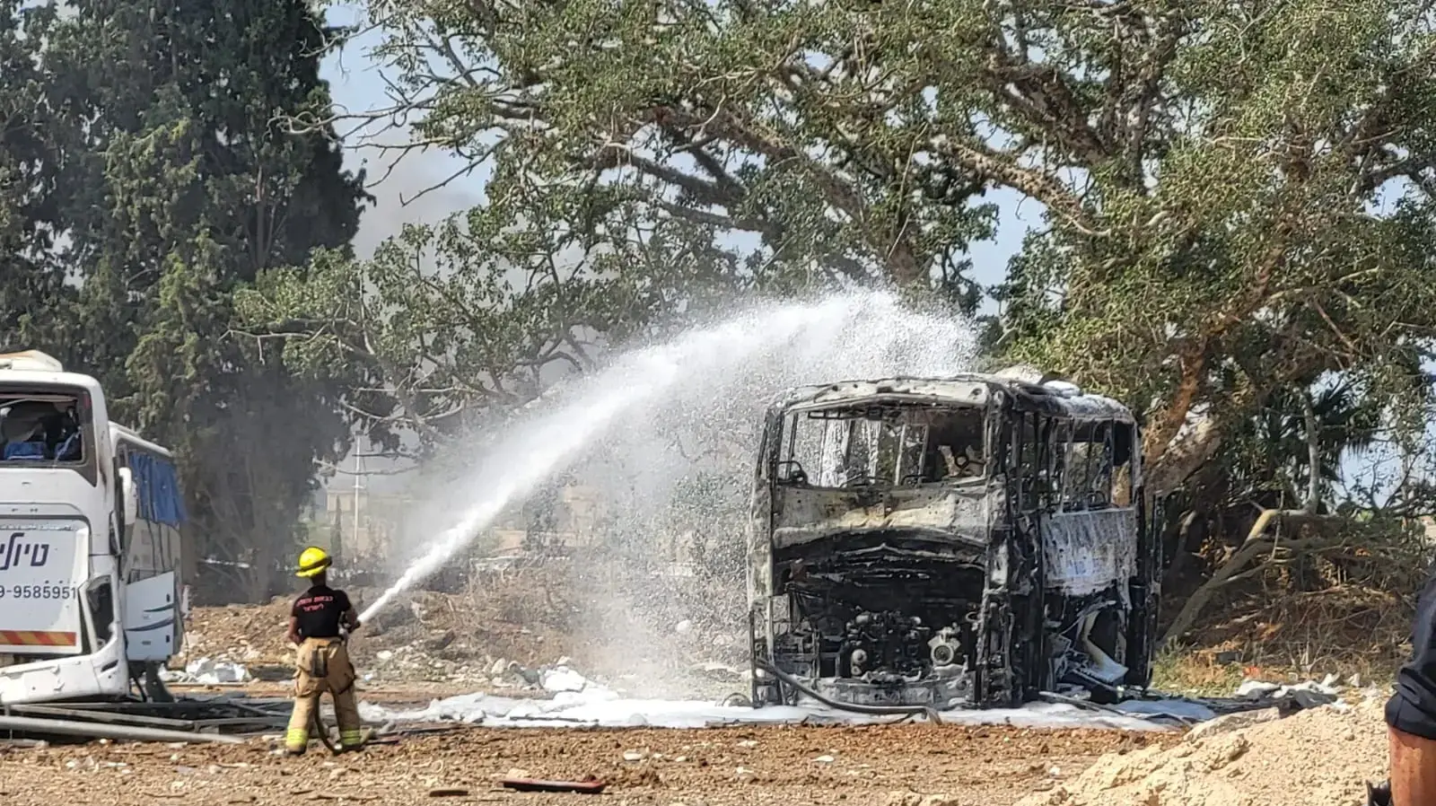 נפילת טיל ששוגר מאיראן, חניון אוטובוסים 17 ביוני 2025