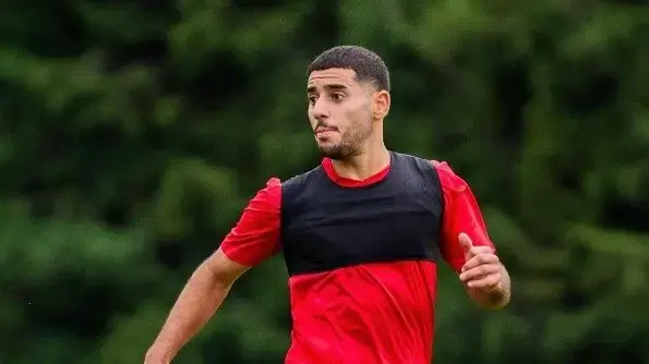 עידו עולי במדי הפועל ירושלים