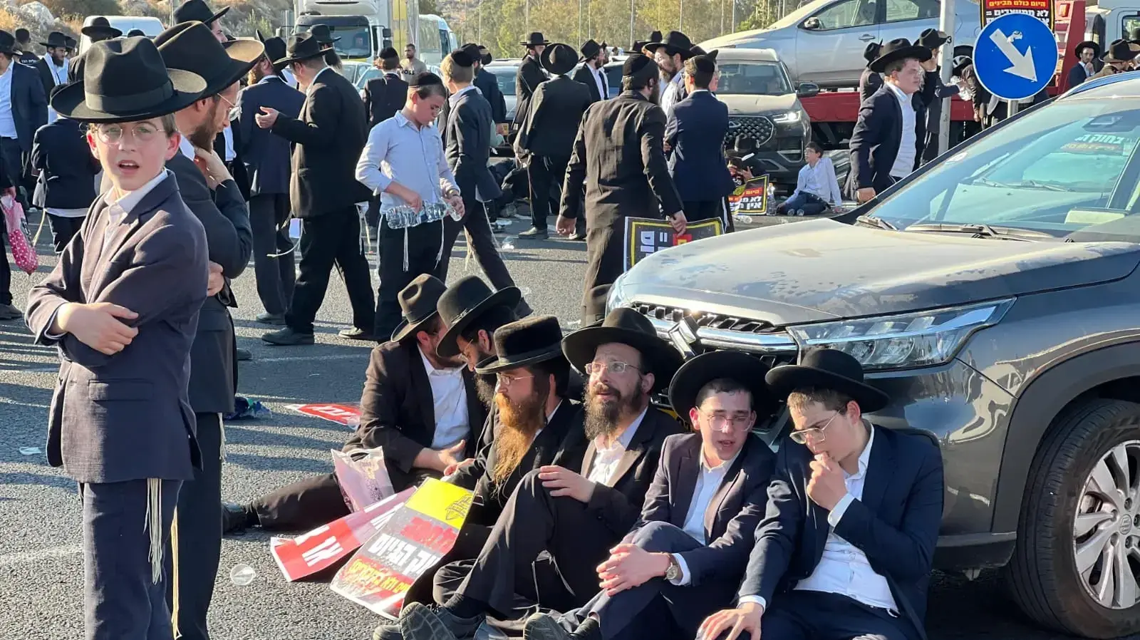 הפגנת הפלג הירושלמי נגד גיוס חרדים לצה"ל, צומת שילת מודיעין, 23 ביולי 2025