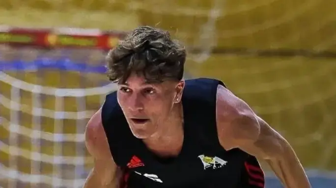 שחקן הכדורסל ליאם קריספין שחקן הכדורסל ליאם קריספין
