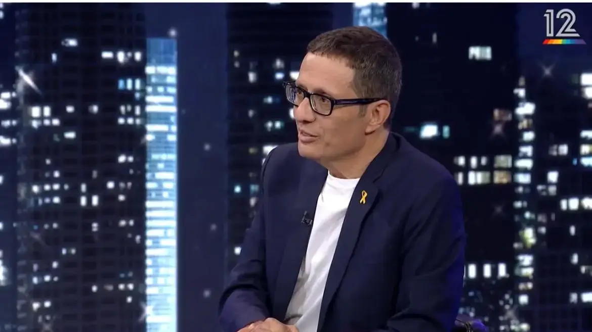 ארז טל בתוכניתו "מה באמת קרה שם"