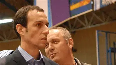 עודד קטש מאמן מכבי תל אביב עם צביקה שרף