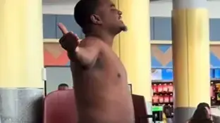 הנוסע הערום בשדה"ת הנוסע הערום בשדה"ת