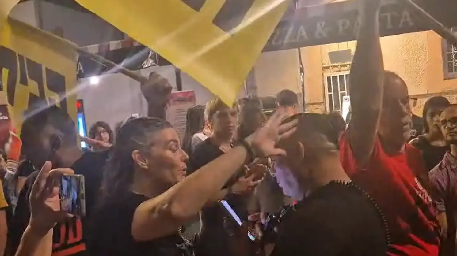 פעילי המחאה מתעמתים עם מאבטחי פסטיבל סמילנסקי