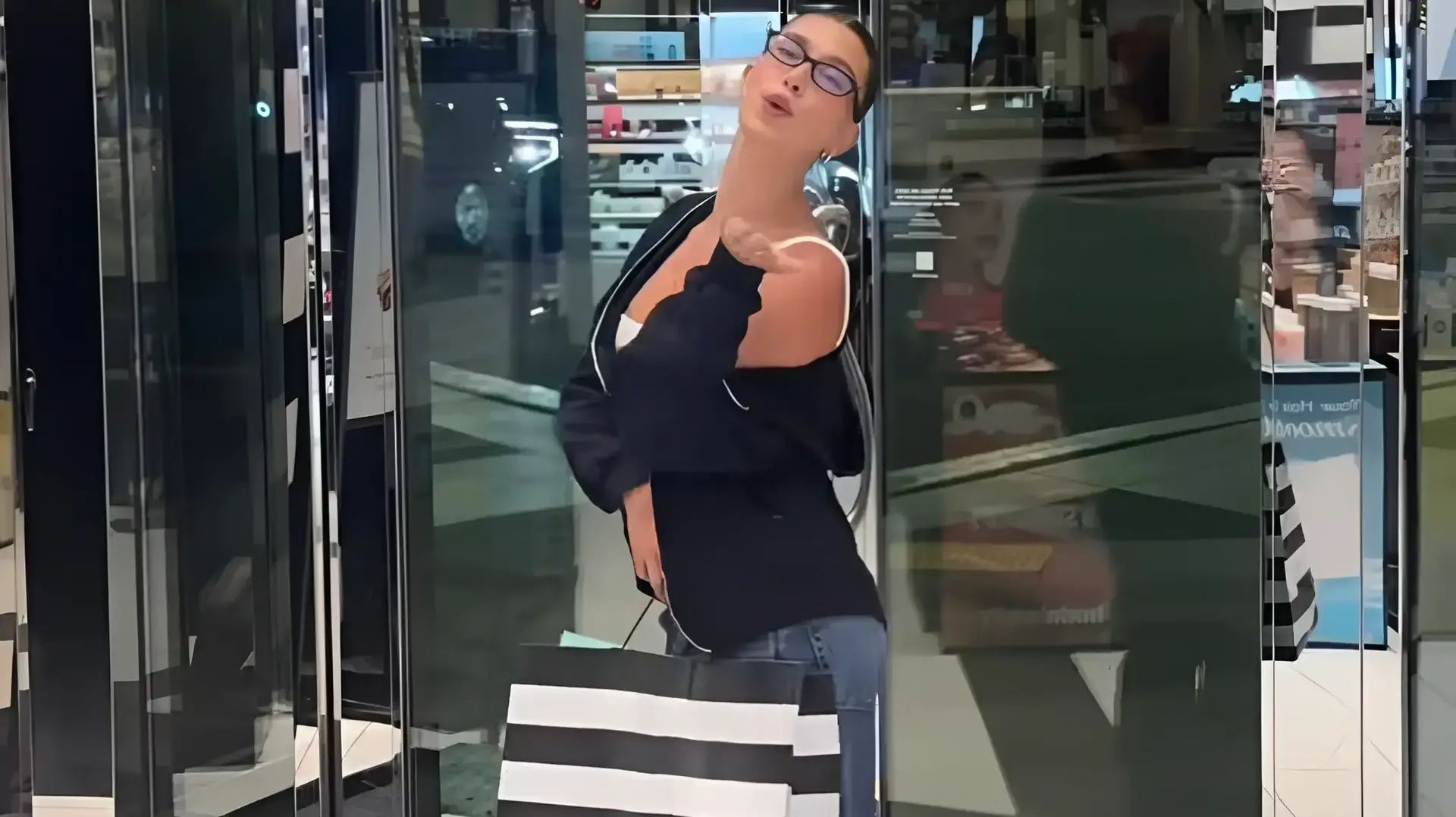 היילי ביבר בספורה