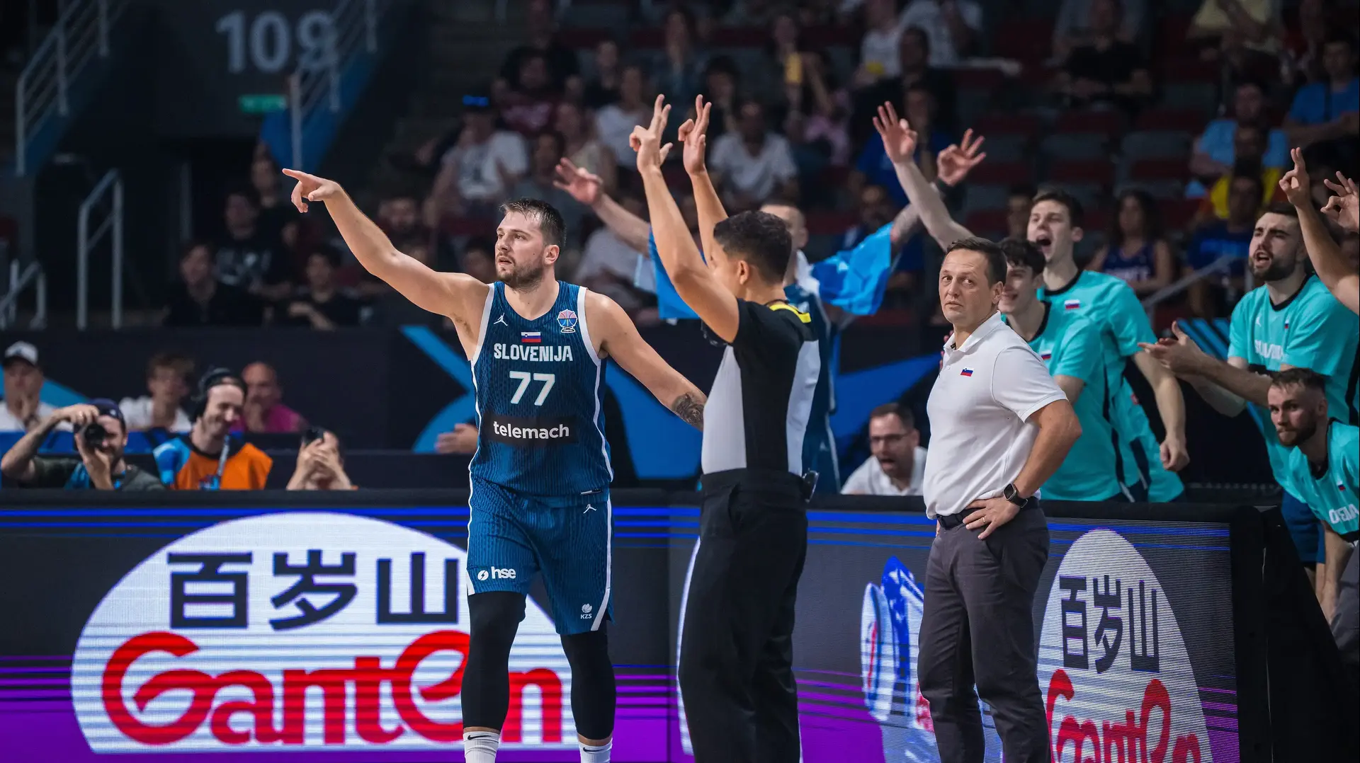 שחקן נבחרת סלובניה לוקה דונצ'יץ' שחקן נבחרת סלובניה לוקה דונצ'יץ'
