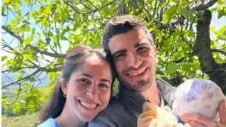 אריאל לובלינר לצד אשתו ברברה ובנו ליאור