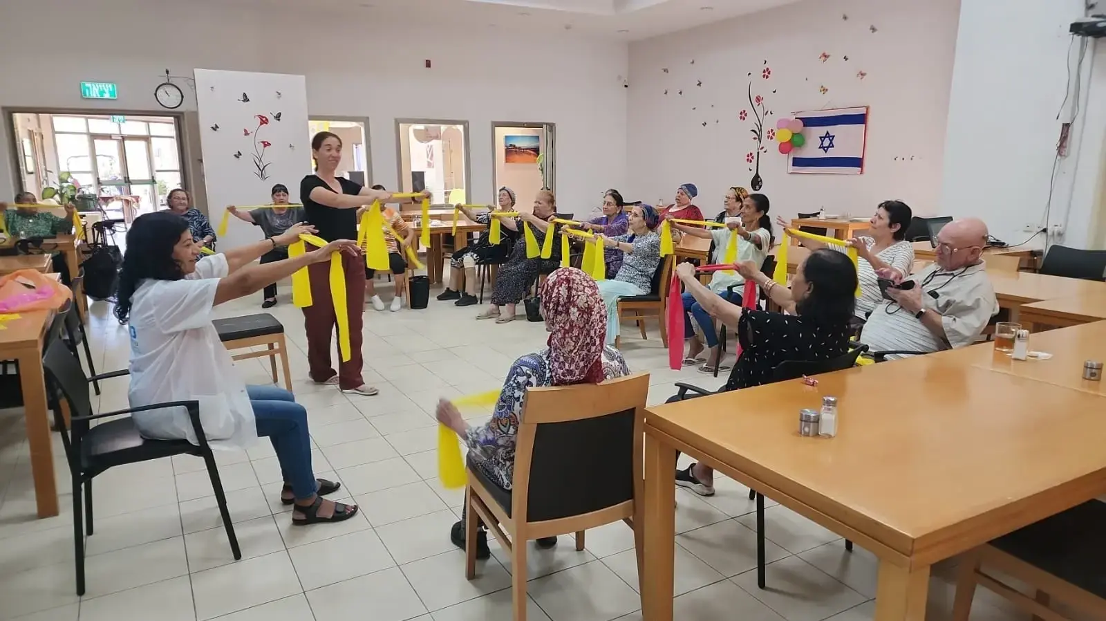 מציינים את יום הפיזיותרפיה במרכז היום ׳משמרות ירוחם׳