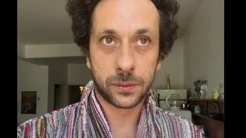 אריאל ברונז