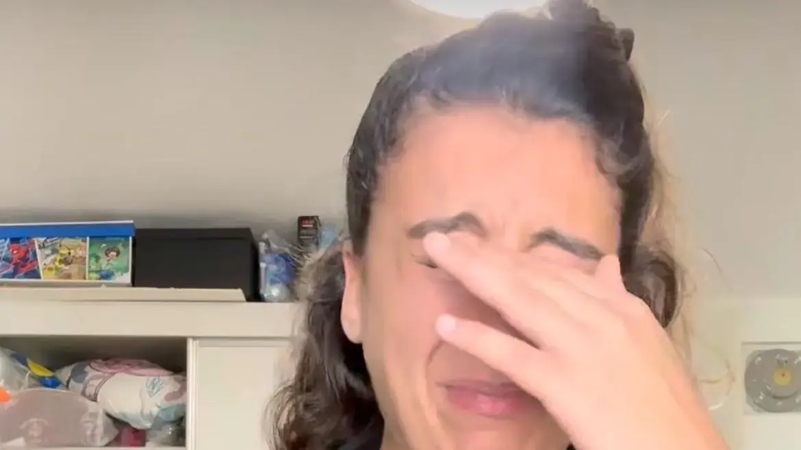 שירלי לוי נפרדת מאחותה