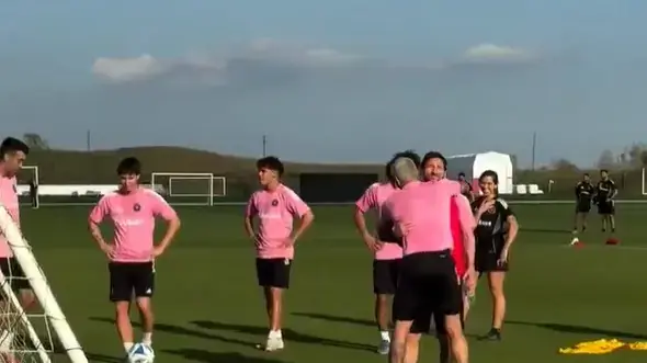 ליאונל מסי באימון אינטר מיאמי ליאונל מסי באימון אינטר מיאמי