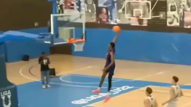 שחקן ברצלונה מוחמד דאבונה