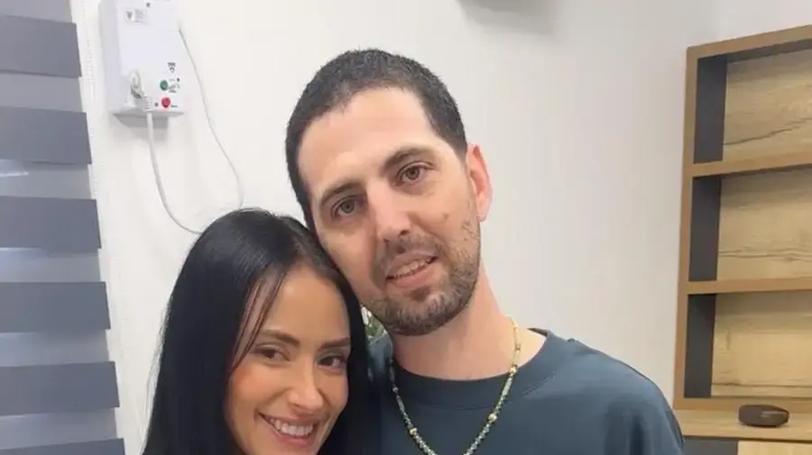 רבקה בוחבוט מתאחדת עם בעלה אלקנה בוחבוט