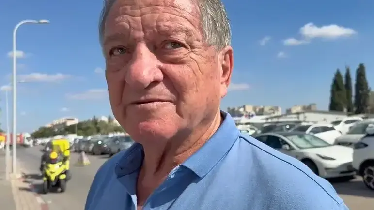 שייע פייגנבוים עד ראייה לתאונה בבית קפה בכפר סבא. 16 באוקטובר 2025
