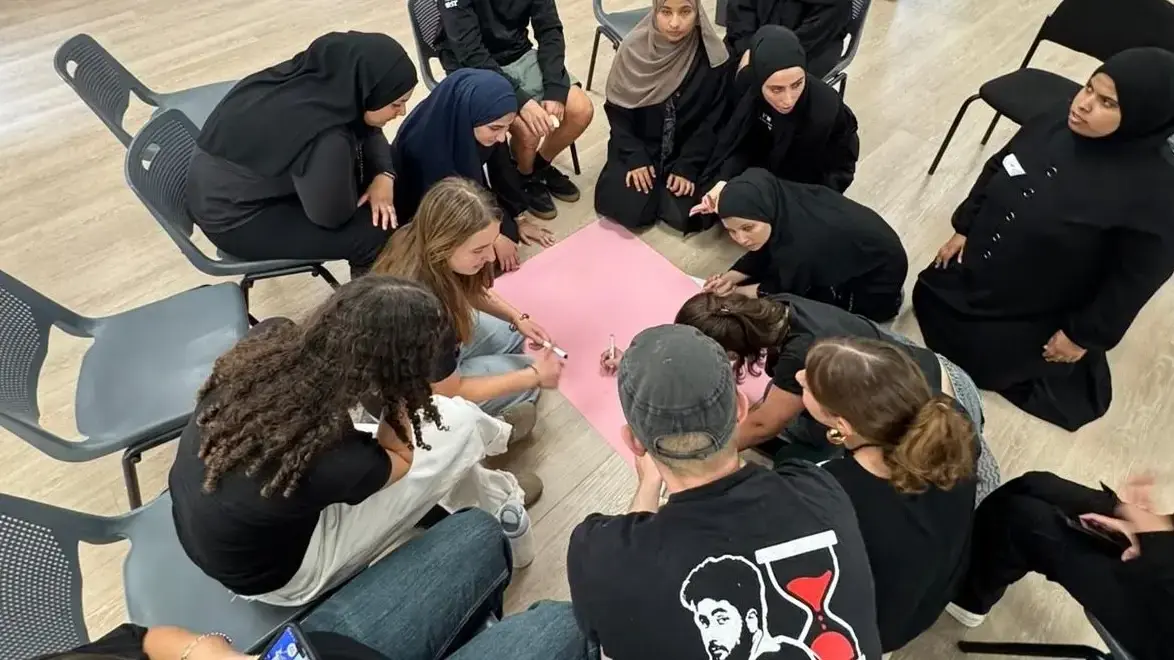 ממשיכים את דרכה של ויויאן סילבר