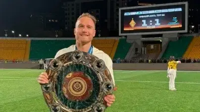 דן גלזר חוגג זכייה באליפות עם קייראט אלמטי דן גלזר חוגג זכייה באליפות עם קייראט אלמטי