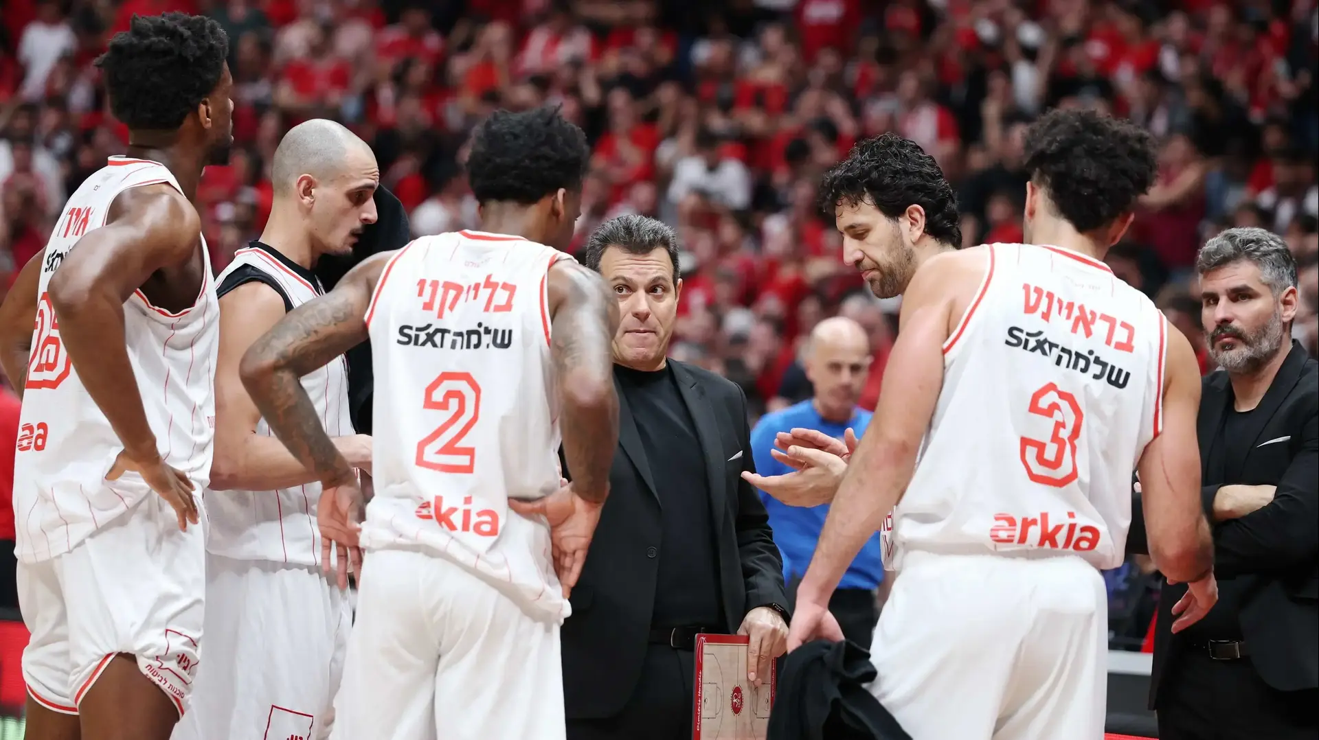 מאמן הפועל תל אביב, דימיטריס איטודיס מאמן הפועל תל אביב, דימיטריס איטודיס