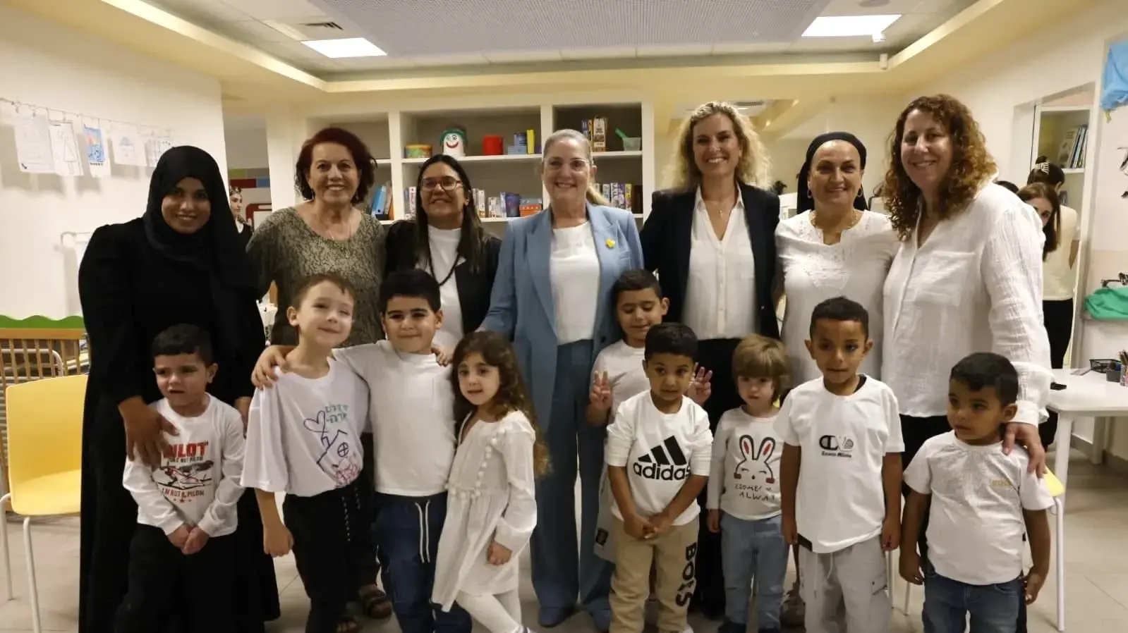 רעיית נשיא המדינה ביקרה ב"גן החלומות" של עמותת "גדולים מהחיים" בבאר שבע