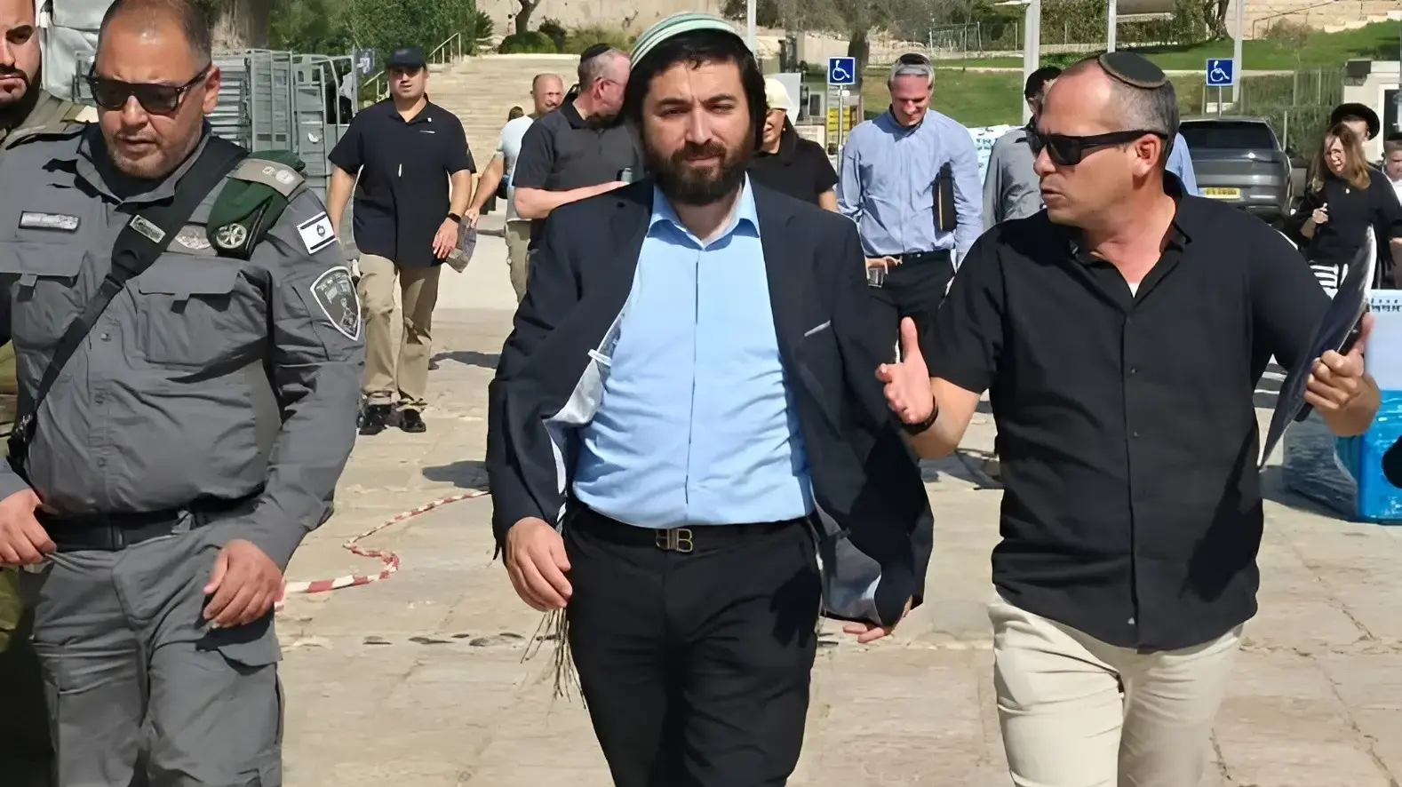 חבר הכנסת צבי סוכות מגיב על החגורה המזויפת של בלנסיאגה