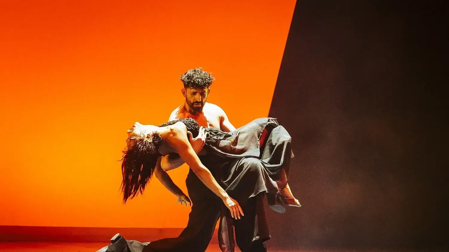 De Tango y Sombras