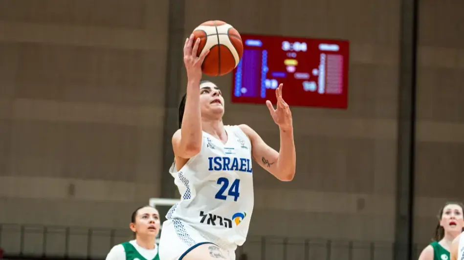 שחקנית נבחרת ישראל בכדורסל דניאל רבר