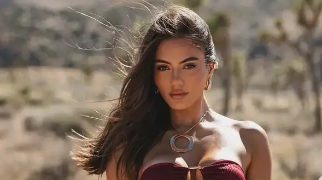 נערת הזירה רפאלה מילאגרס נערת הזירה רפאלה מילאגרס