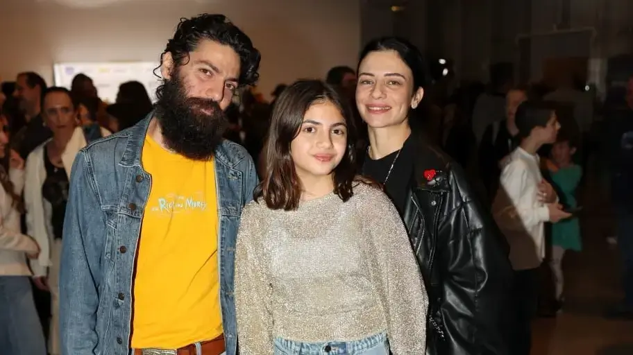 נינט טייב ויוסי מזרחי עם בתם אמיליה נינט טייב ויוסי מזרחי עם בתם אמיליה