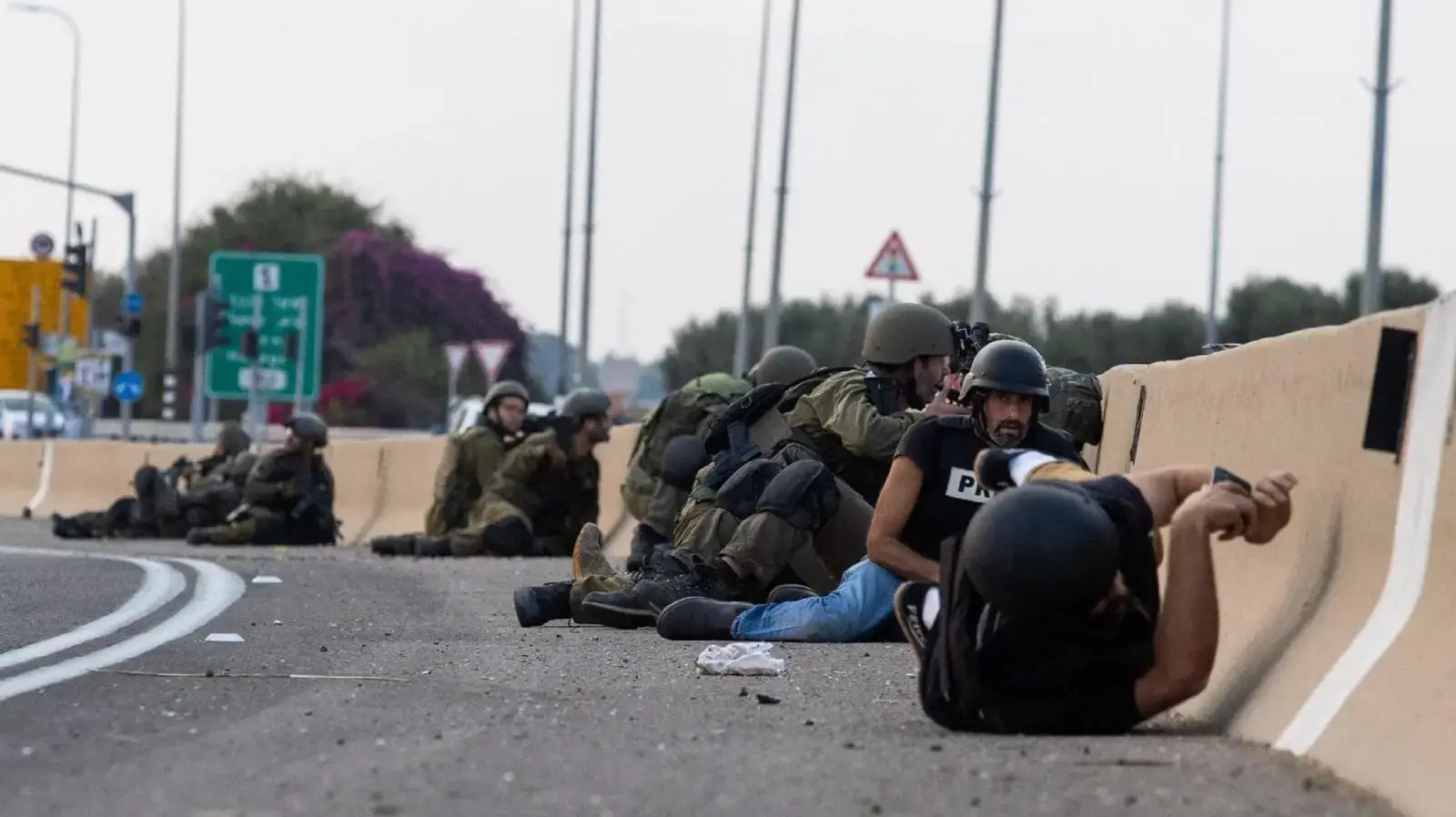 עיתונאים ב-710 עיתונאים ב-710